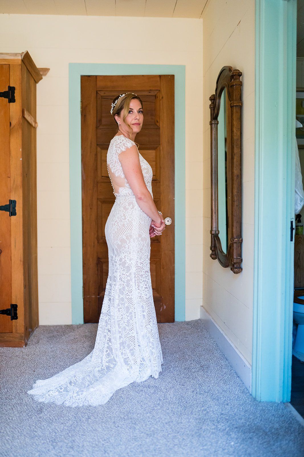 mountain wedding at twenty mile house, Getting Ready for a Mountain Wedding at Twenty Mile House