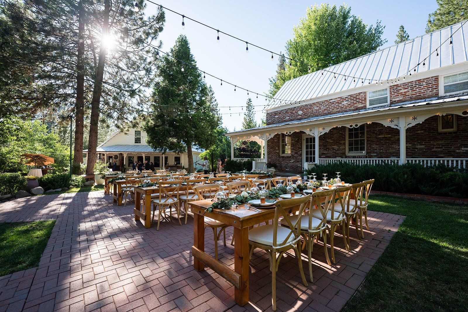 mountain wedding at twenty mile house, Dinner and Dancing on the Estate