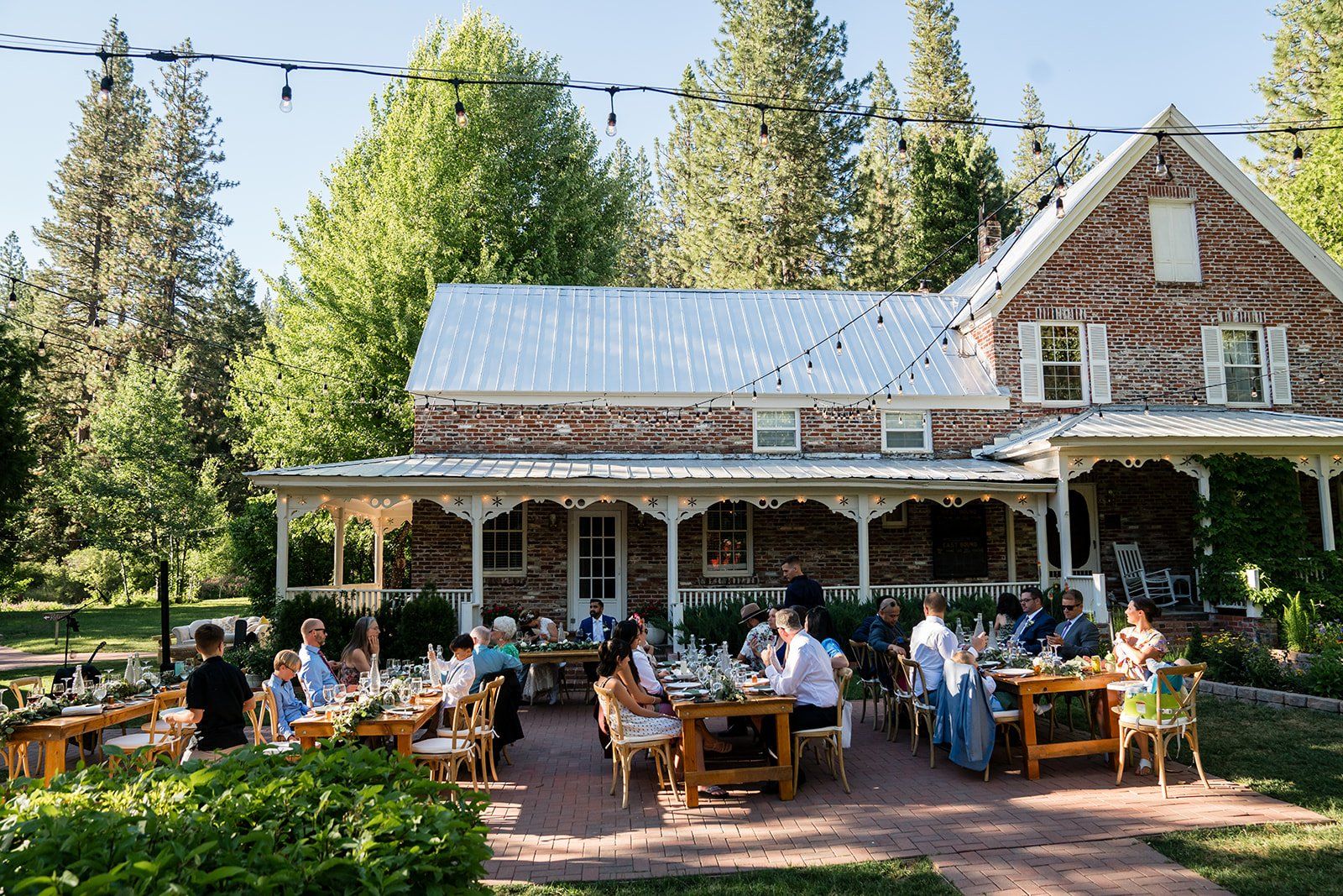 mountain wedding at twenty mile house, Dinner and Dancing on the Estate