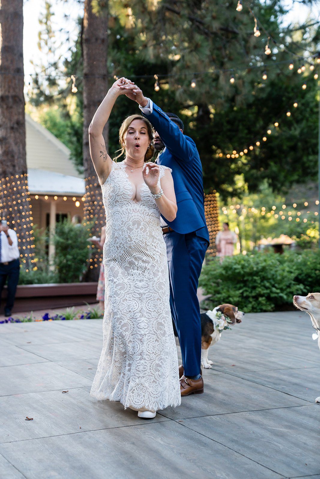mountain wedding at twenty mile house, Dinner and Dancing on the Estate
