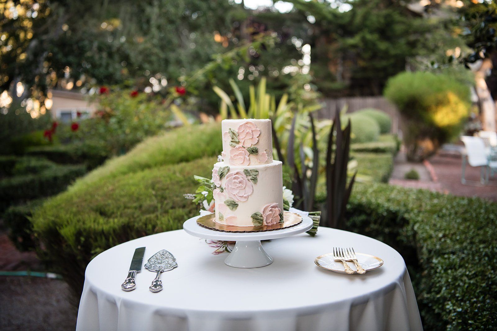 historic inn micro wedding at the old monterey inn, Dinner, Toasts, and Three Dances