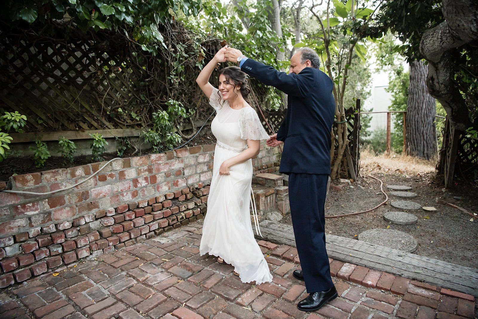 historic inn micro wedding at the old monterey inn, Family Portraits in the Gardens of a Historic Inn