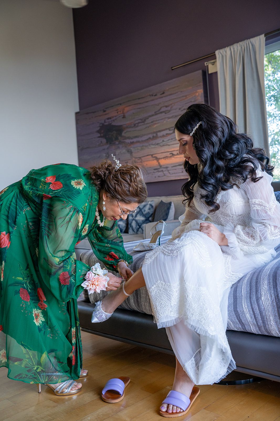 private estate micro wedding, malibu, Getting Ready at the Malibu Estate