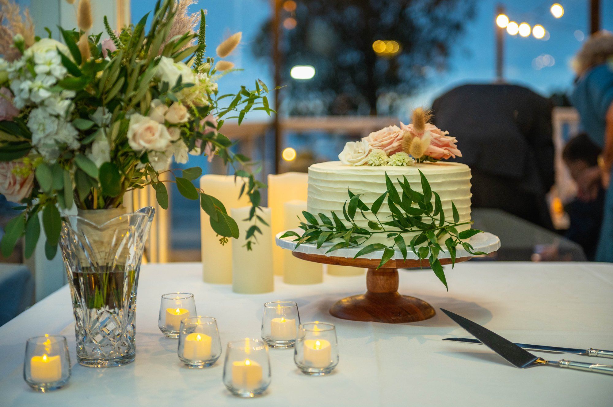 oceanfront resort micro wedding at Heritage House, Dinner, Cake, and the First Dance