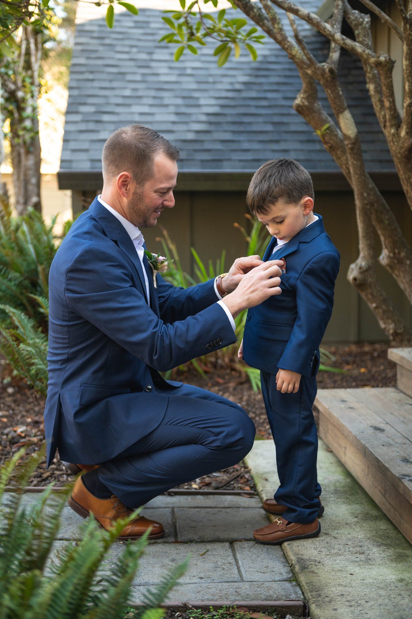 oceanfront resort micro wedding at heritage house, Getting Ready at Heritage House Resort
