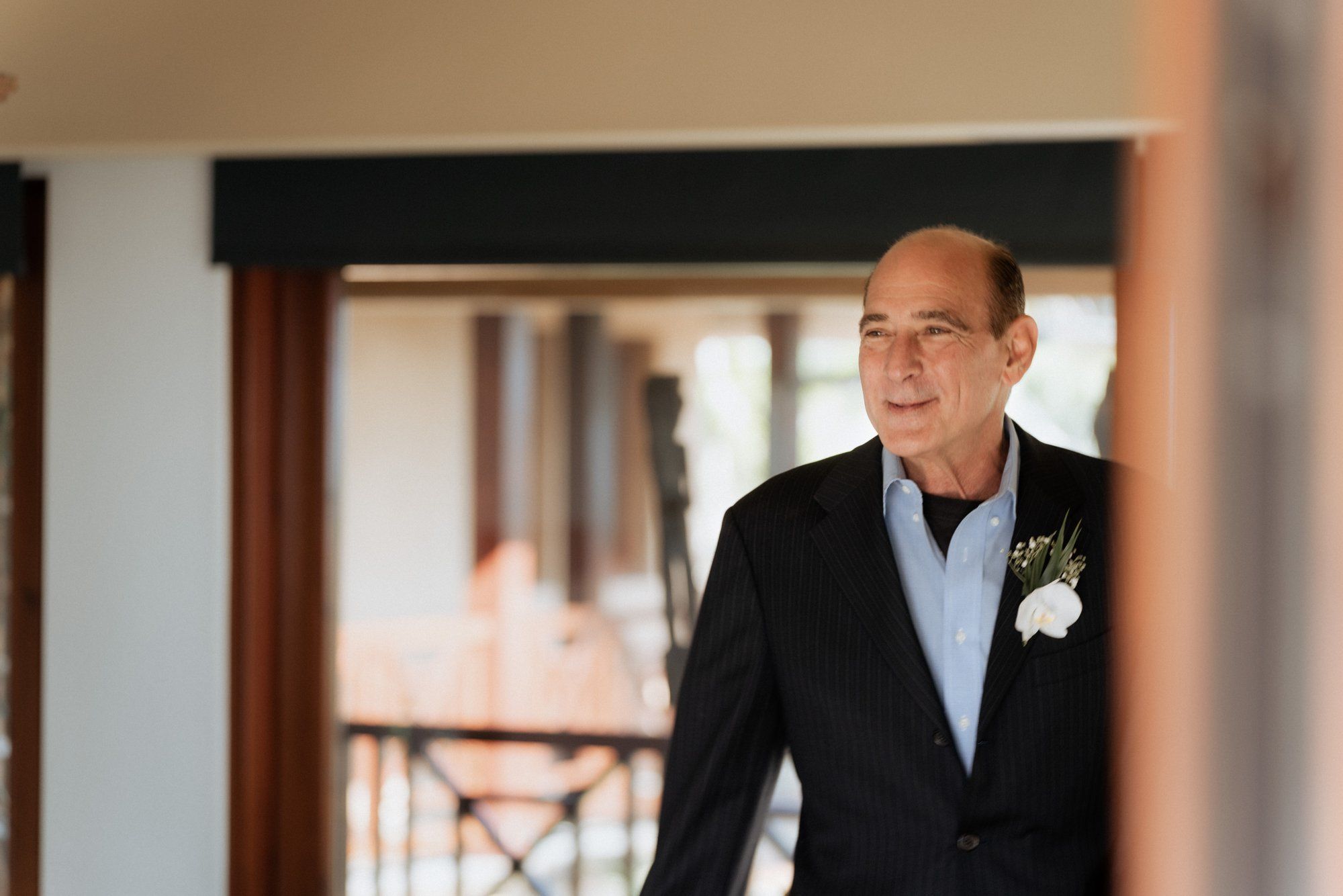 private cliffside residence wedding socal live painter, Portraits Above the Cove: This Coastal Private-Residence Wedding on Film