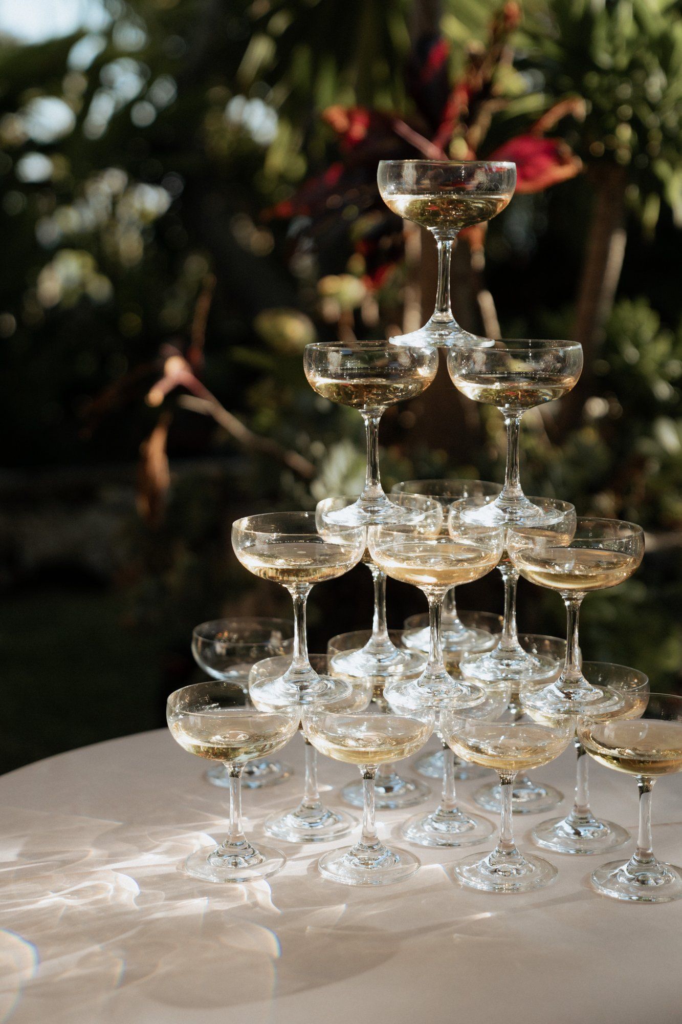 private cliffside residence wedding socal live painter, The Reception at the SoCal Private Estate