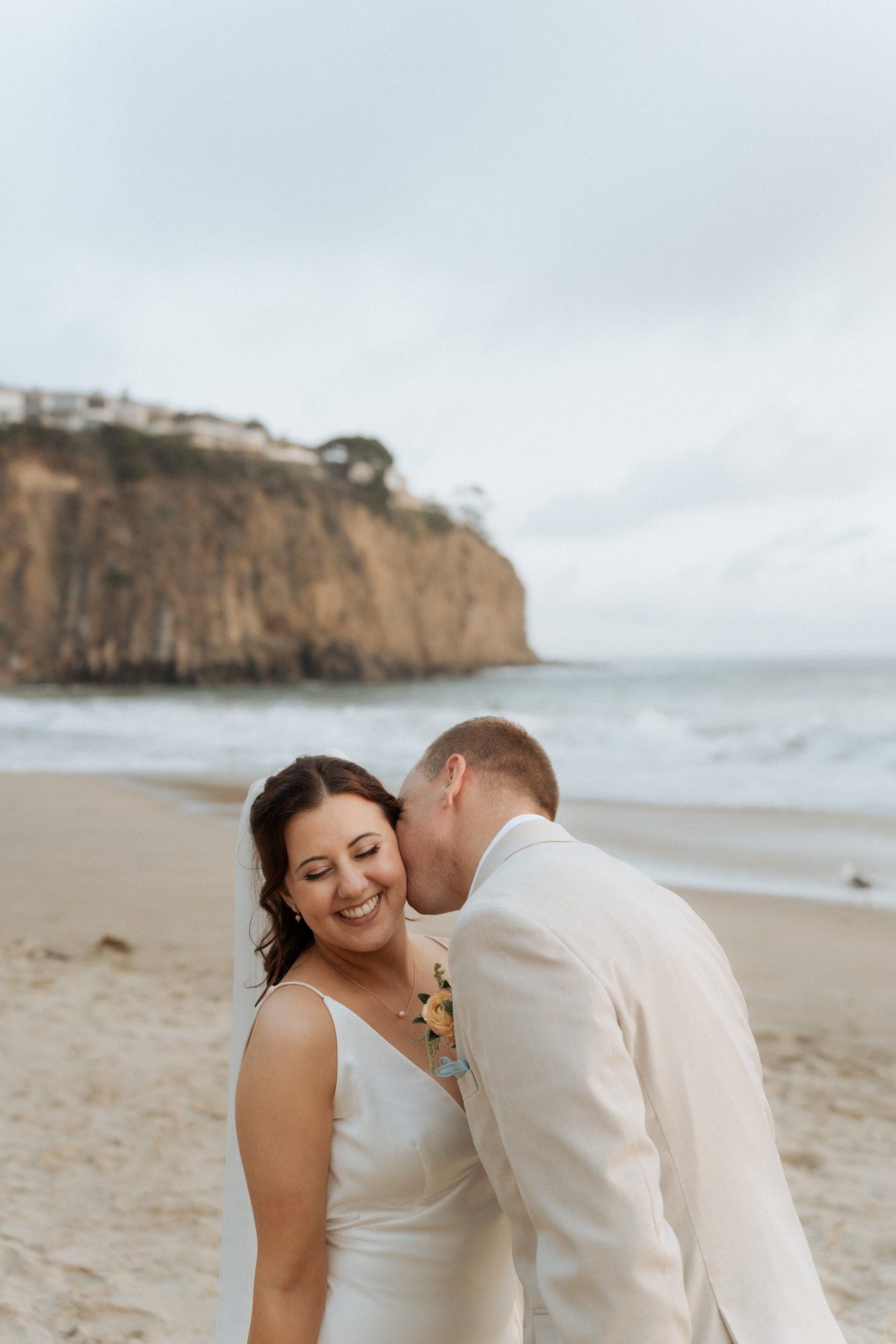 private hillside residence wedding in socal, Portraits Above the Cove and a Champagne Tower