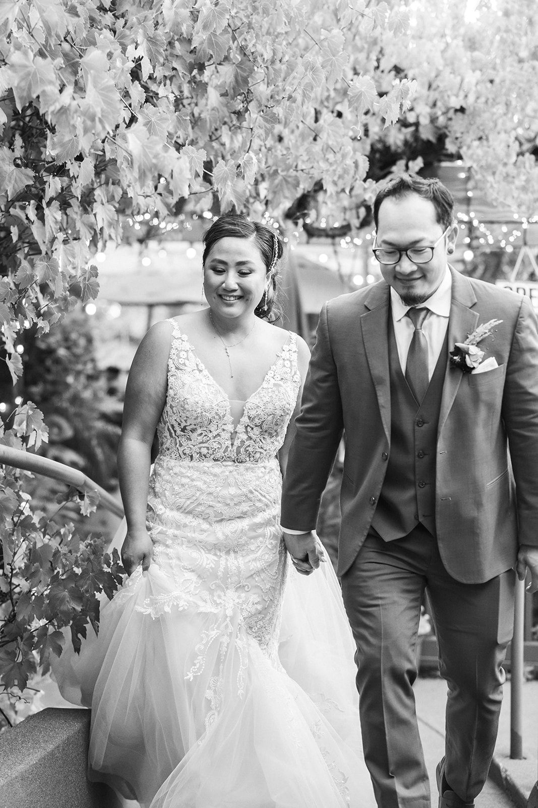 glen ellen wine-country wedding with an oyster bar, Portraits and an Open Oyster Bar at Songbird Parlour