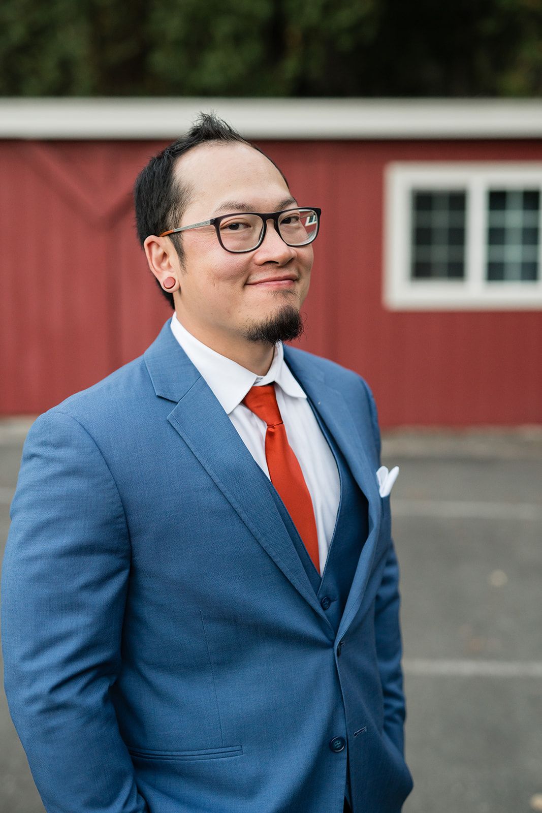 glen ellen wine-country wedding with an oyster bar, Portraits and an Open Oyster Bar at Songbird Parlour
