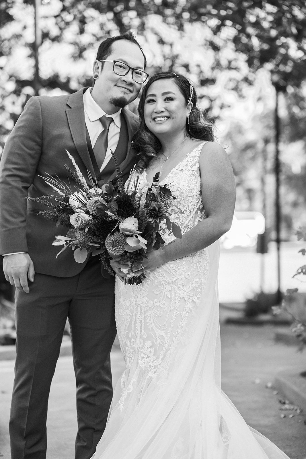glen ellen wine-country wedding with an oyster bar, Portraits and an Open Oyster Bar