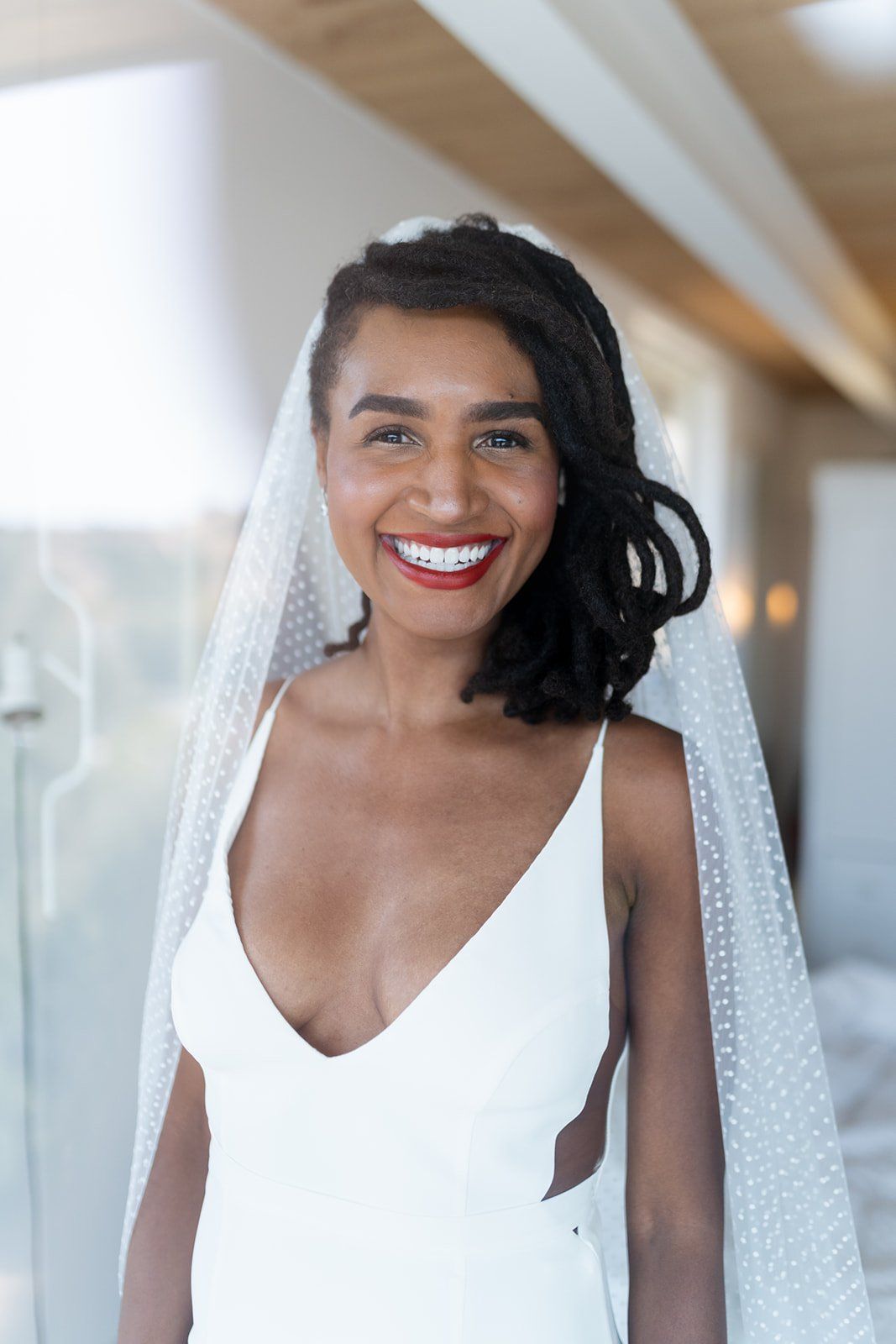 midcentury modern micro wedding at case study house 26, Portraits Inside a Landmark