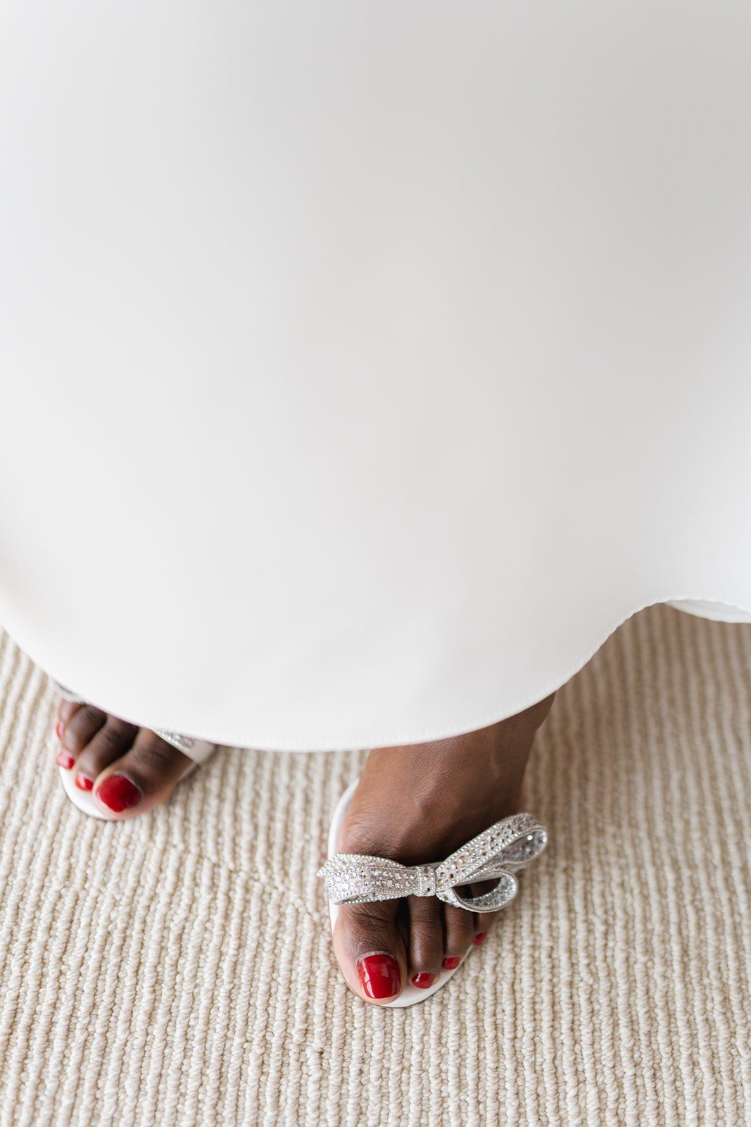 midcentury modern micro wedding at case study house 26, Getting Ready in the House