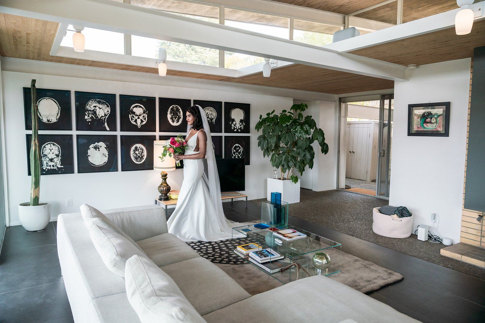 midcentury modern micro wedding at case study house 26, Getting Ready in the House