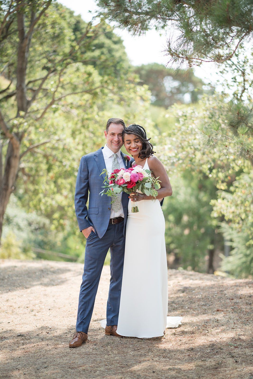 midcentury modern micro wedding at case study house 26, Portraits Inside a Landmark
