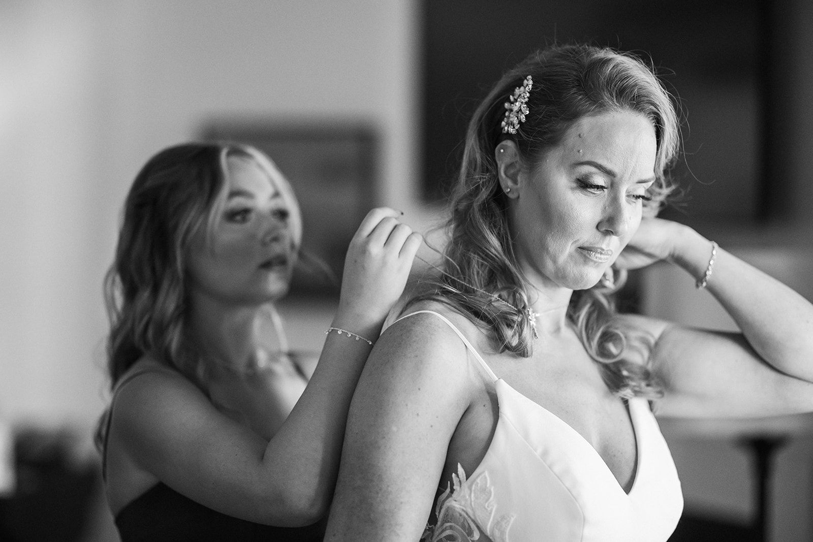 luxury spa-resort wedding at fairmont sonoma mission inn, Getting Ready at the Fairmont Sonoma Mission Inn