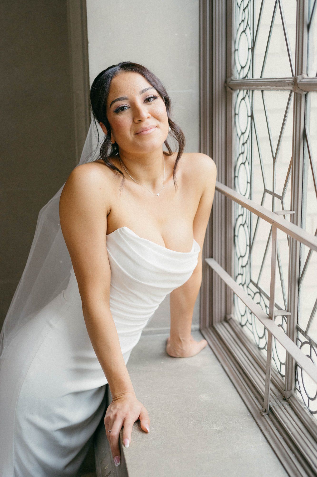 classic city hall micro wedding, grand staircase, Portraits Under the Dome