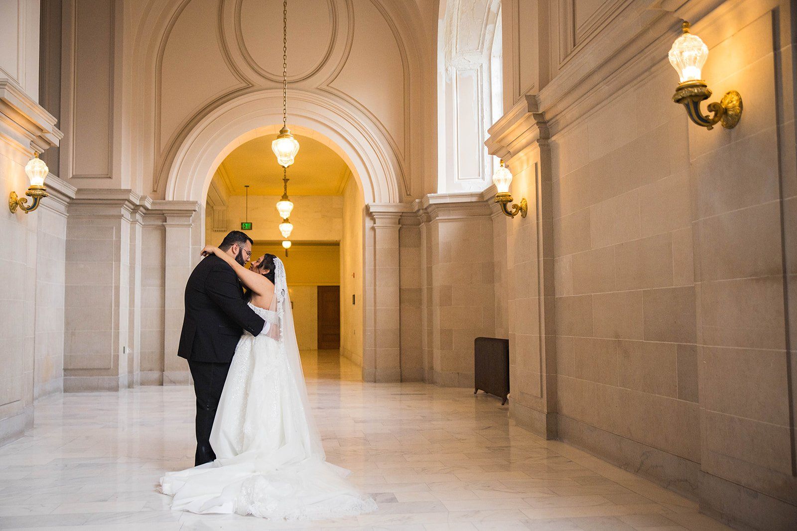 fourth-floor gallery city hall wedding, Portraits in the City Hall Marble