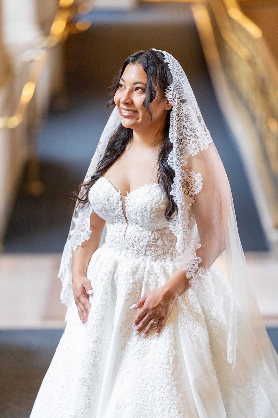 fourth-floor gallery city hall wedding, Portraits in the City Hall Marble