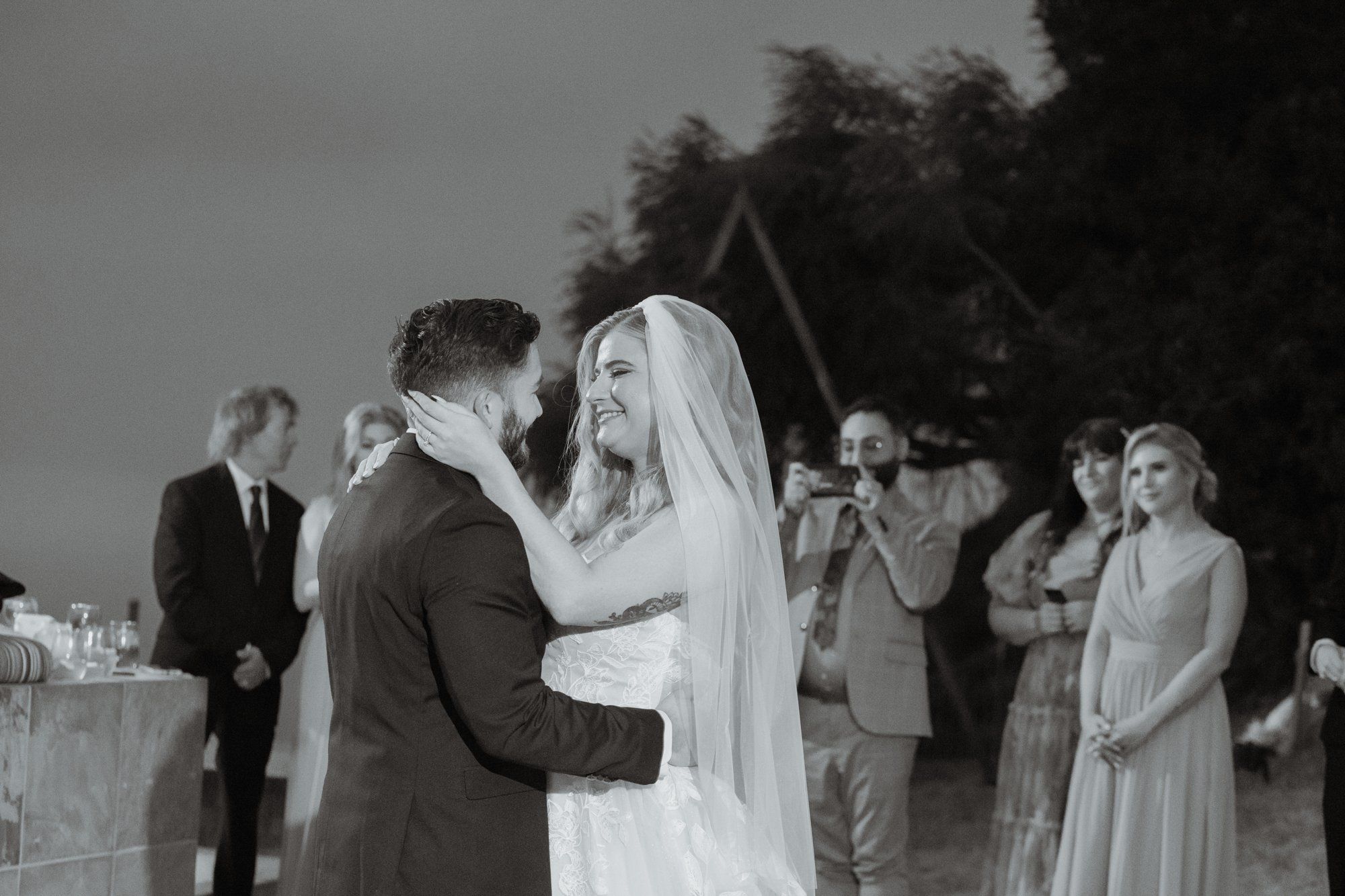 private cliffside residence wedding, malibu, Dinner, Dances, and the Cake by the Pool