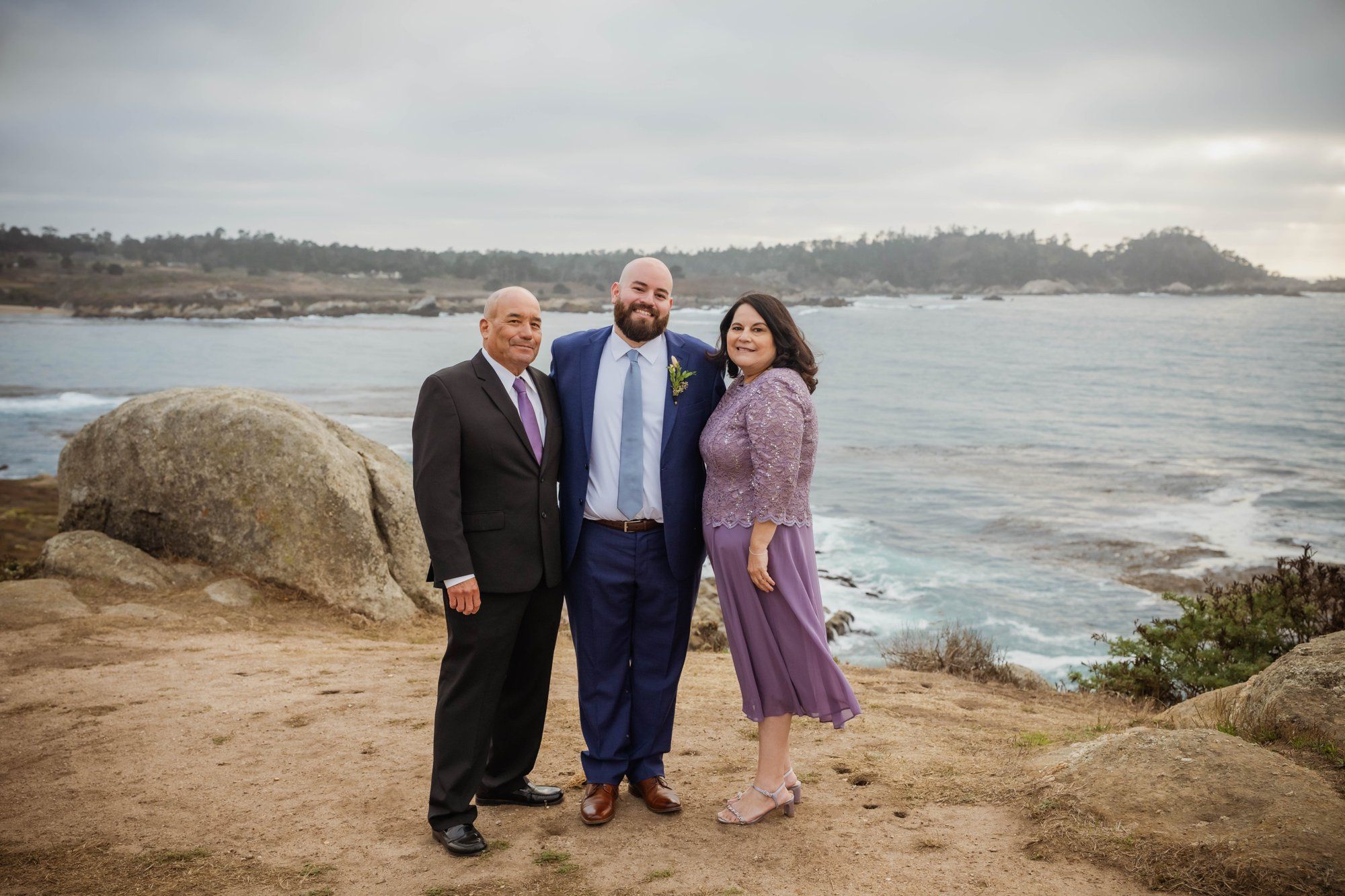 carmel wedding rock cliffside elopement, Portraits on the Carmel Coast Cliffs