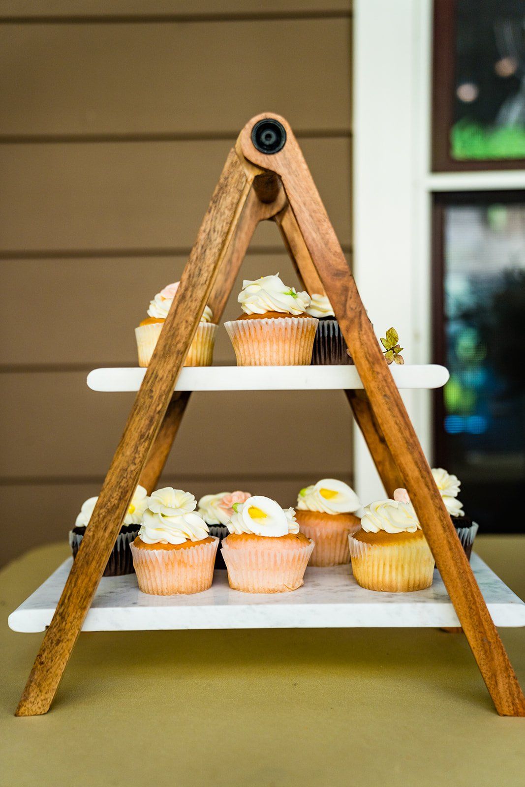 oakland backyard micro wedding, Cake and a First Dance in the Oakland Backyard