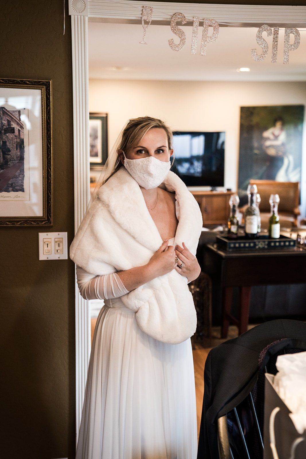 intimate carmel wedding at tehama golf club, Getting Ready for the Carmel Minimony at Tehama