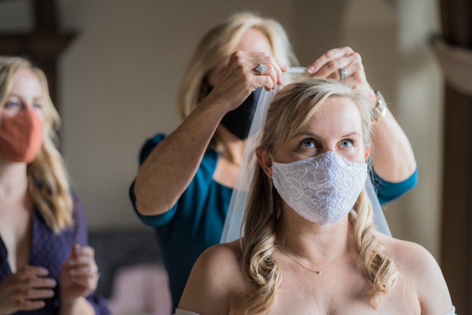 intimate carmel wedding at tehama golf club, Getting Ready for the Carmel Minimony at Tehama