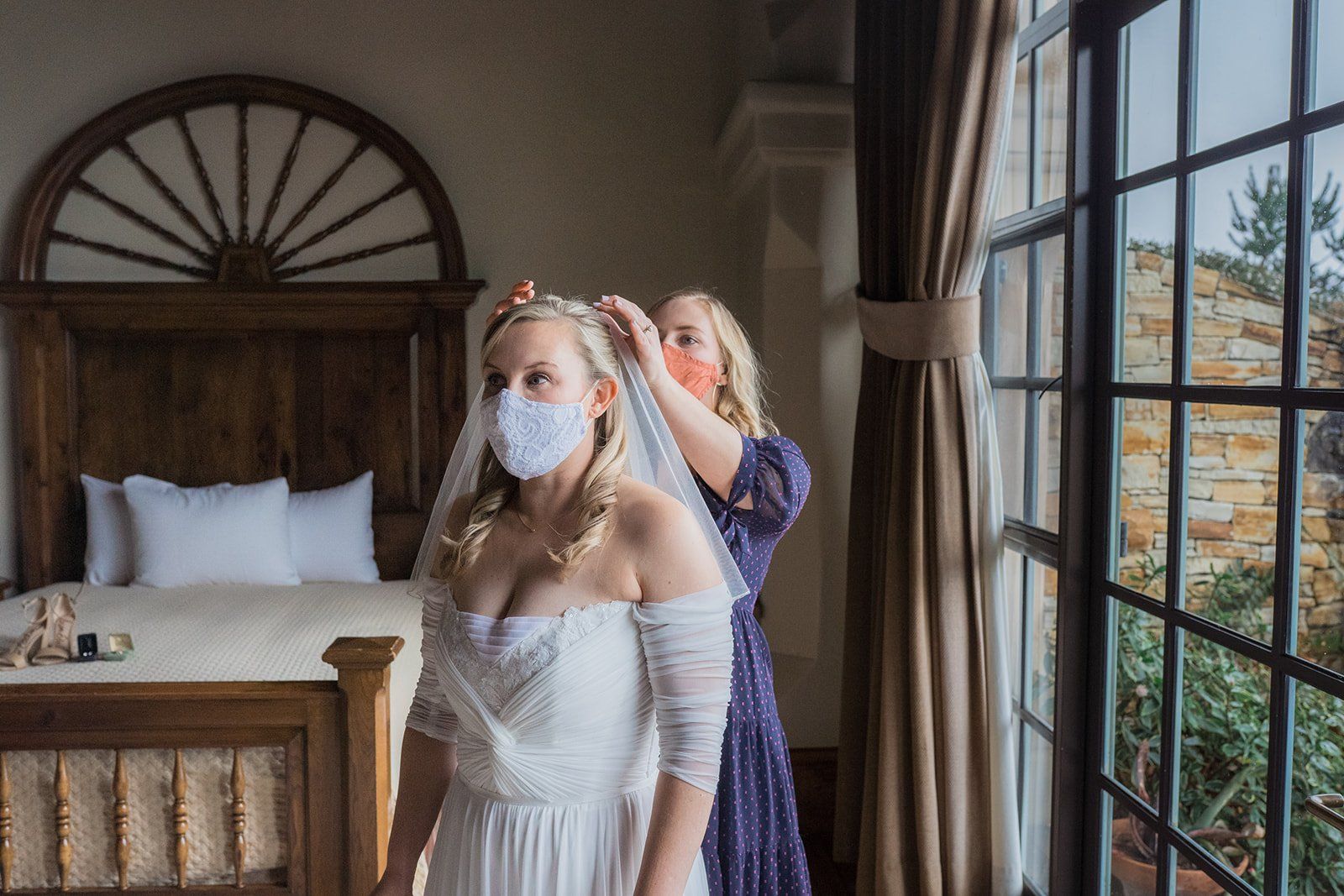 intimate carmel wedding at tehama golf club, Getting Ready for the Carmel Minimony at Tehama