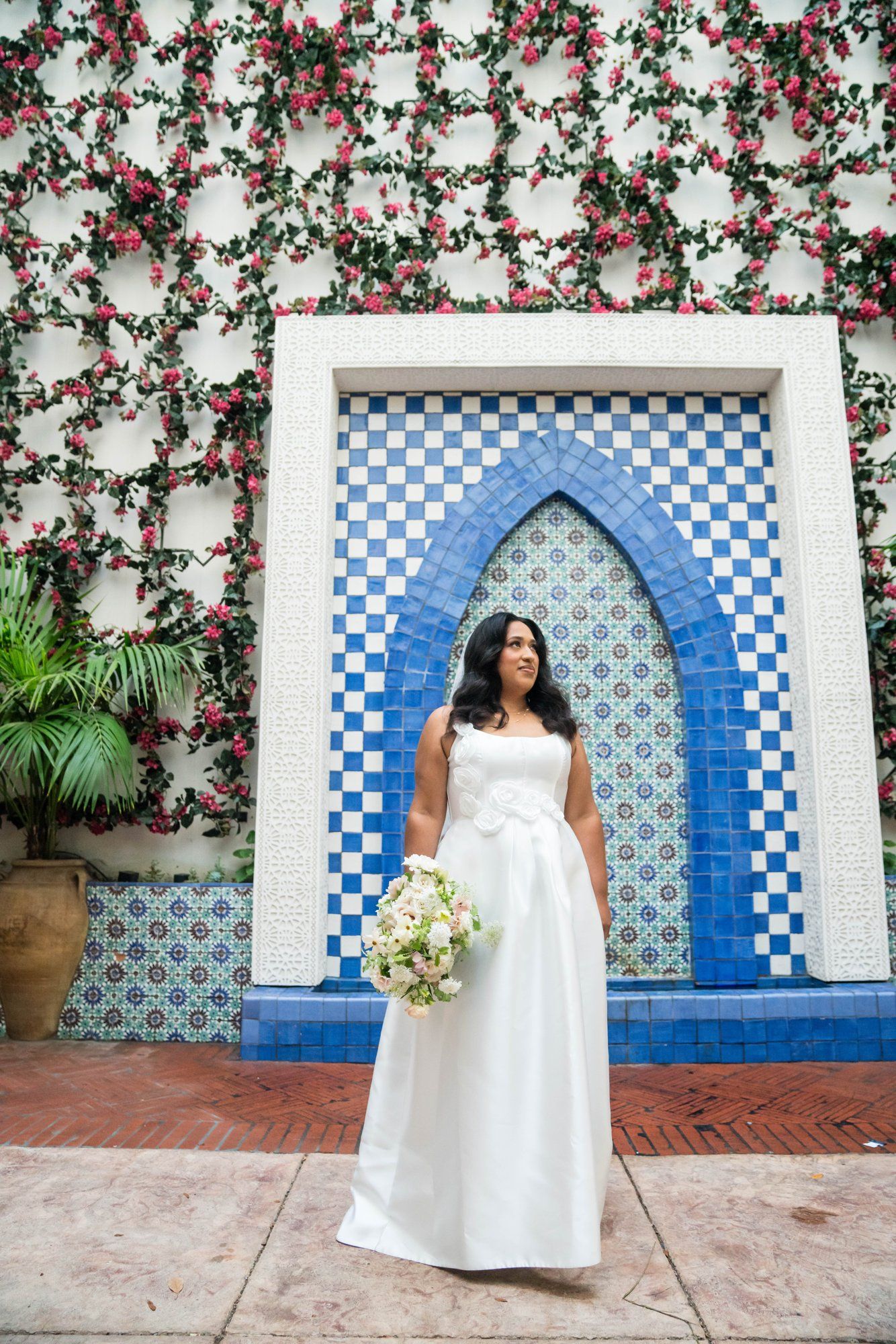 classic santa barbara courthouse micro wedding, Family Photos Under the Classic Santa Barbara Courthouse Arches