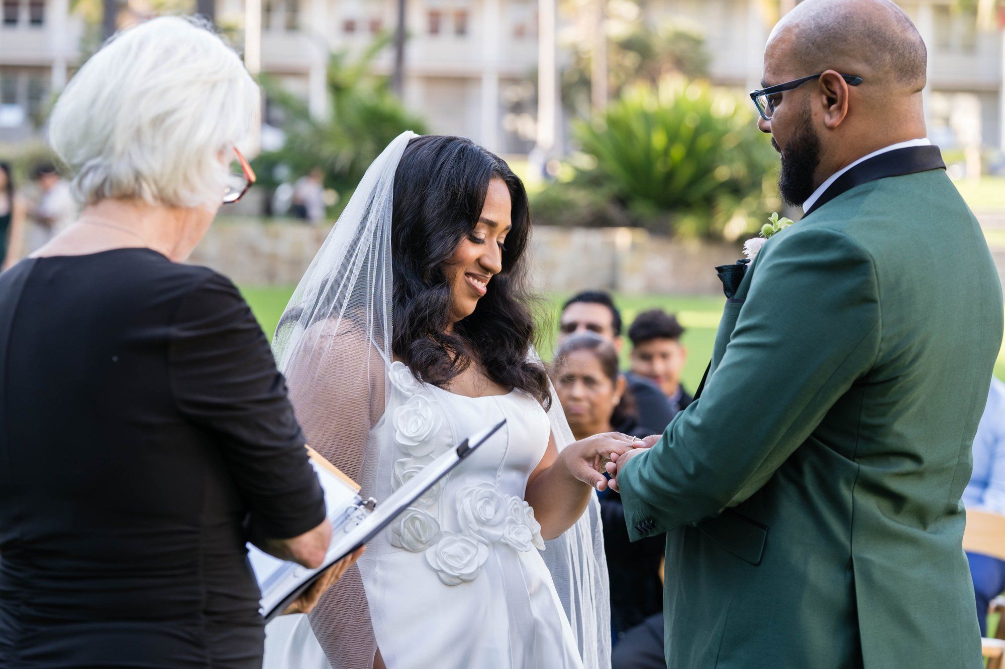 classic santa barbara courthouse micro wedding, A Spanish-Courthouse Elopement in the Sunken Gardens