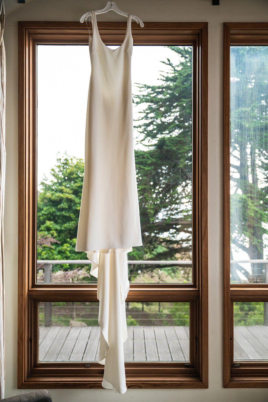 full-estate micro wedding at wind and sea big sur, Getting Ready at the Wind and Sea Estate