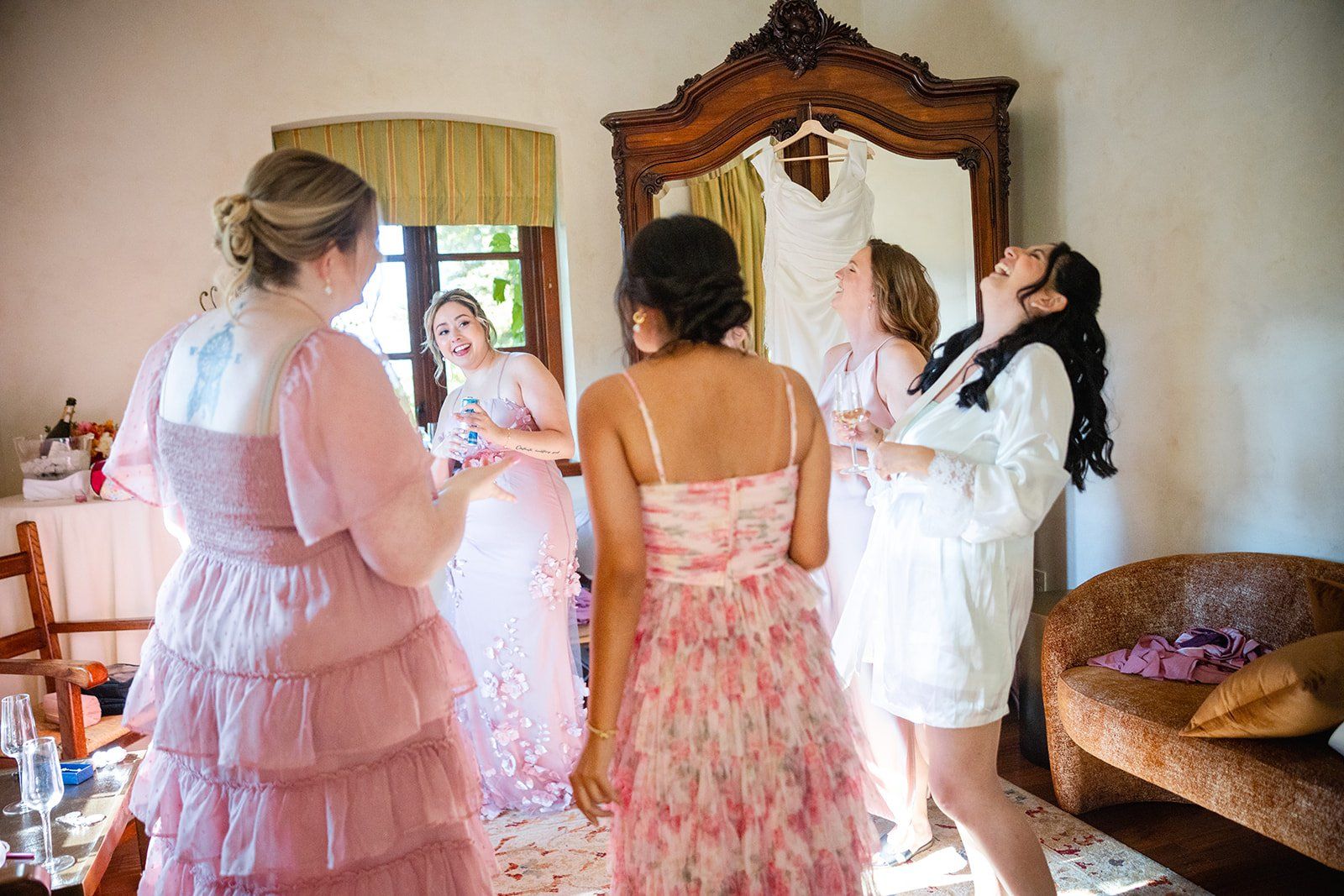 summer vineyard wedding at jacuzzi family vineyards, sonoma, Getting Ready at Jacuzzi