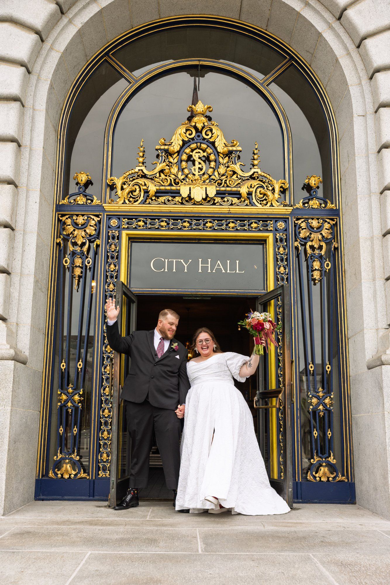 city hall elopement with a live cellist (7 guests), Portraits Inside City Hall