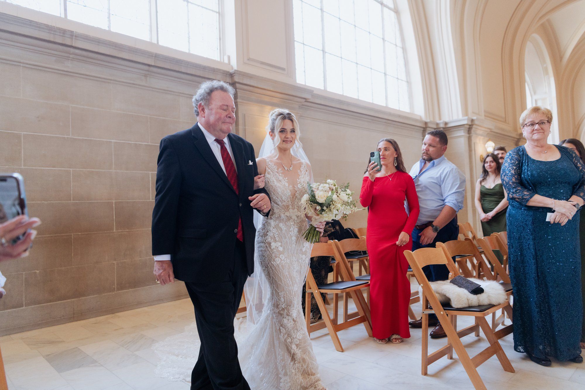 spring city hall micro wedding, A Spring City Hall Ceremony Under the Rotunda