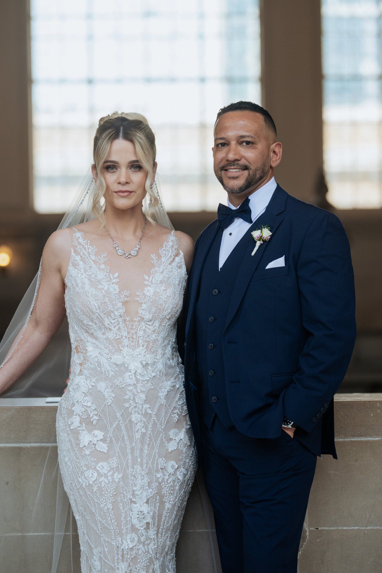 spring city hall micro wedding, Portraits on the Grand Staircase of San Francisco City Hall