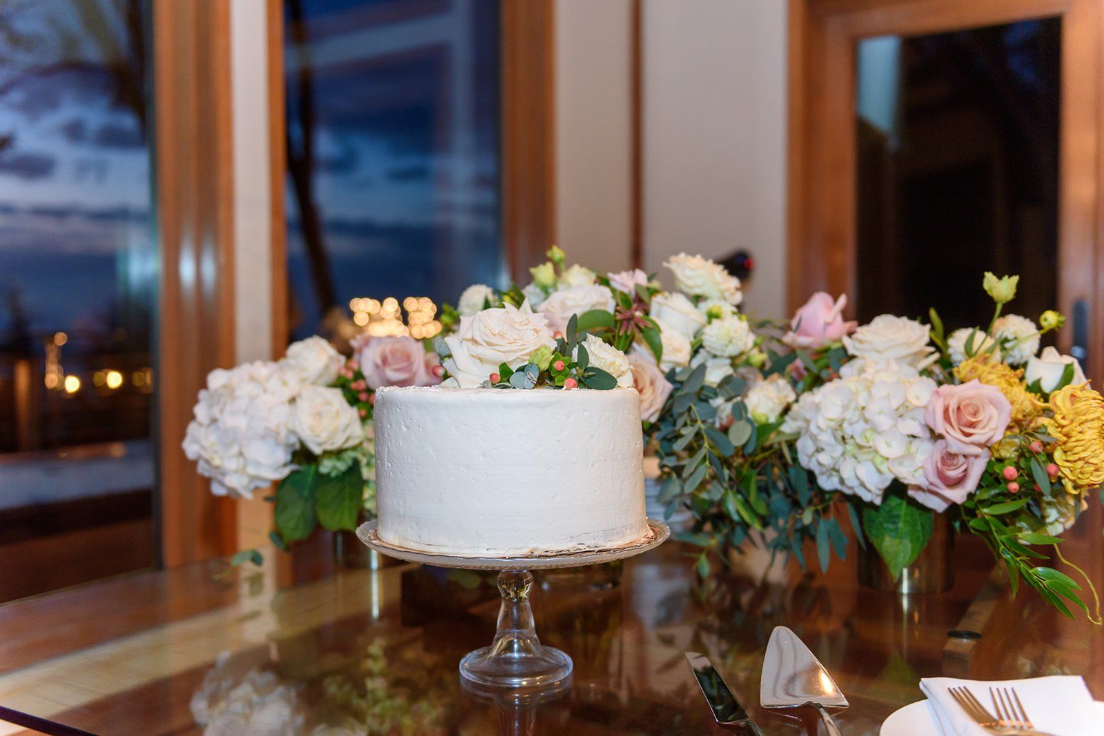 cliffside estate wedding at Wind and Sea Big Sur, Dinner and Dancing at the Wind and Sea Estate