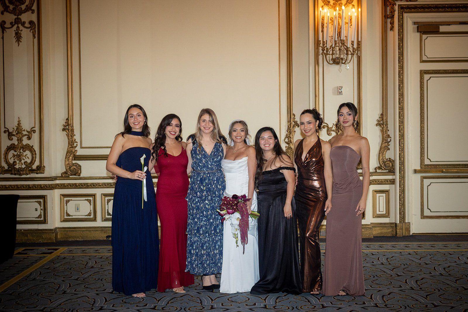 december city hall micro wedding, Portraits on the Grand Staircase