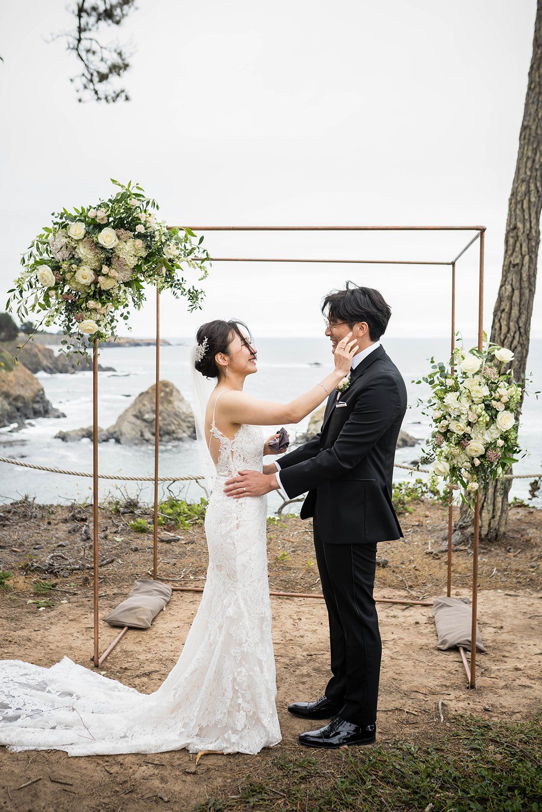 intimate Anchor Bay minimony, Vows on the Bluff Above the Mendocino Coast