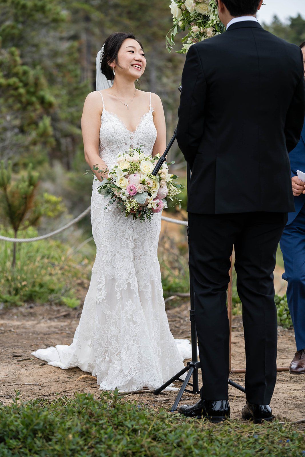 intimate Anchor Bay minimony, Vows on the Bluff Above the Mendocino Coast