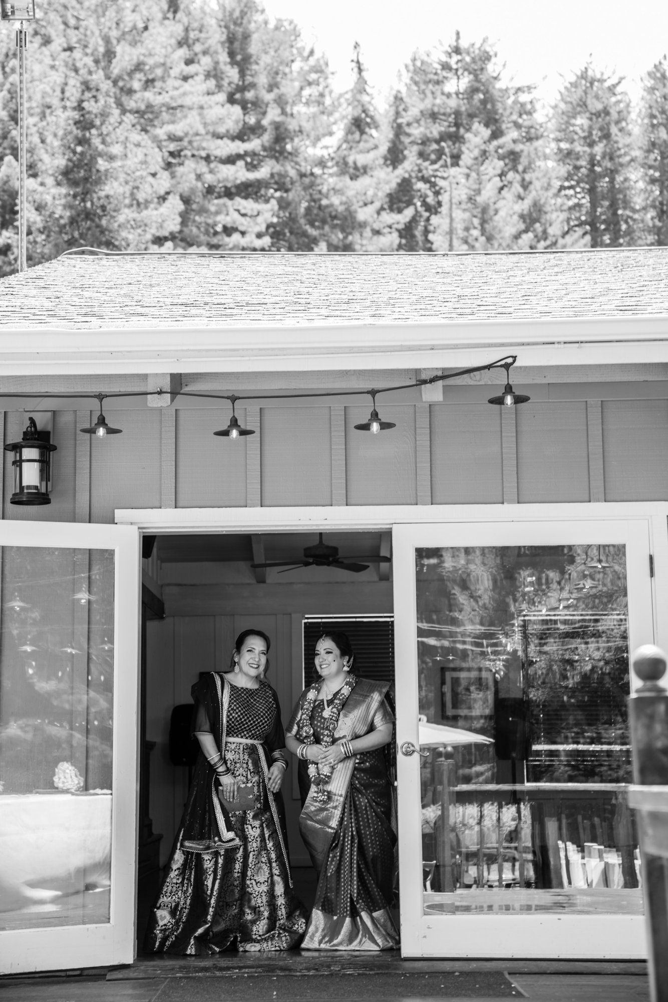 indian-american micro wedding palo alto, Family Photos in the Redwoods