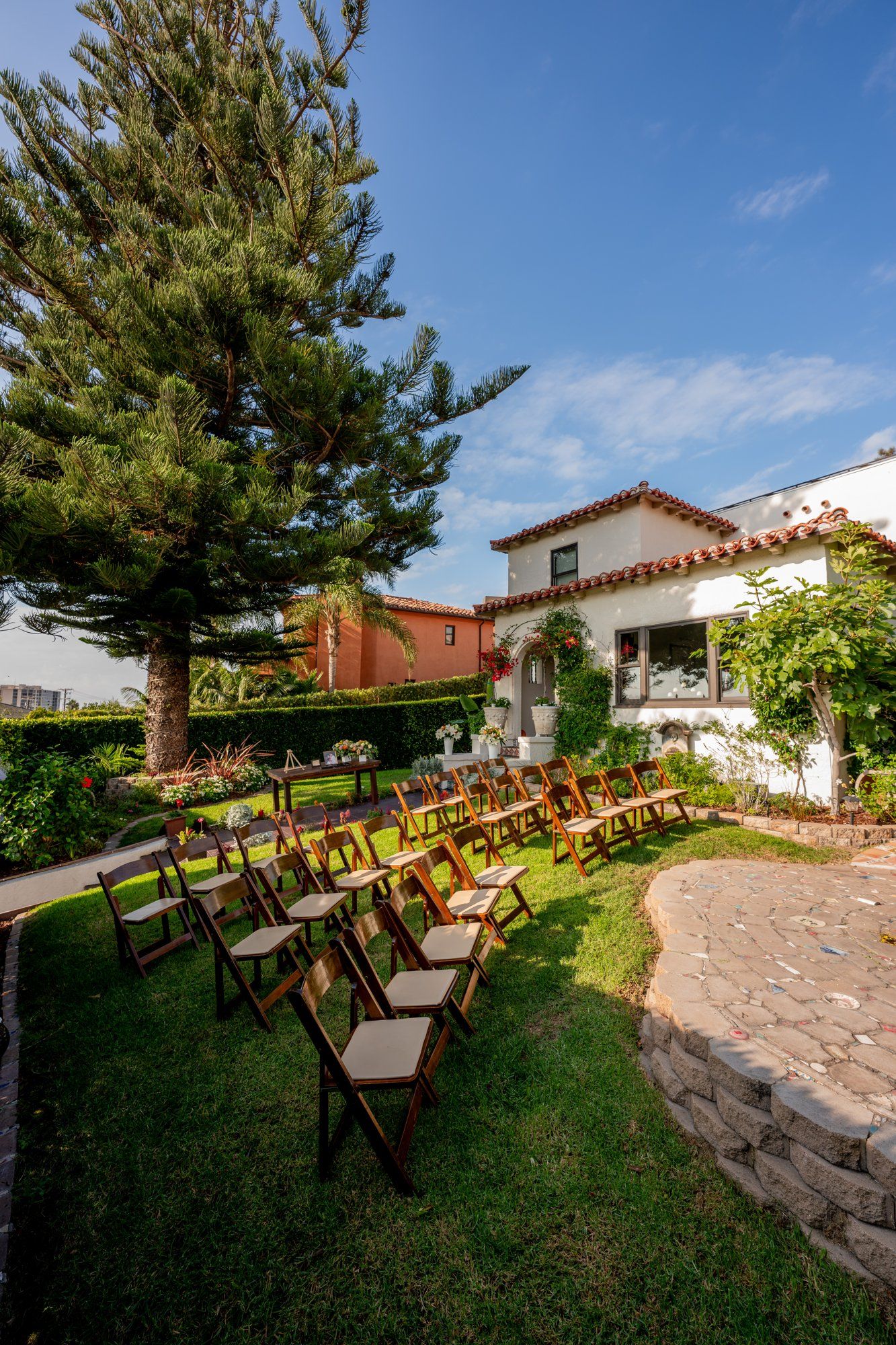 villa micro wedding at Villa Francesca, A Front-Lawn Villa Micro Wedding Ceremony and Wine Sealing
