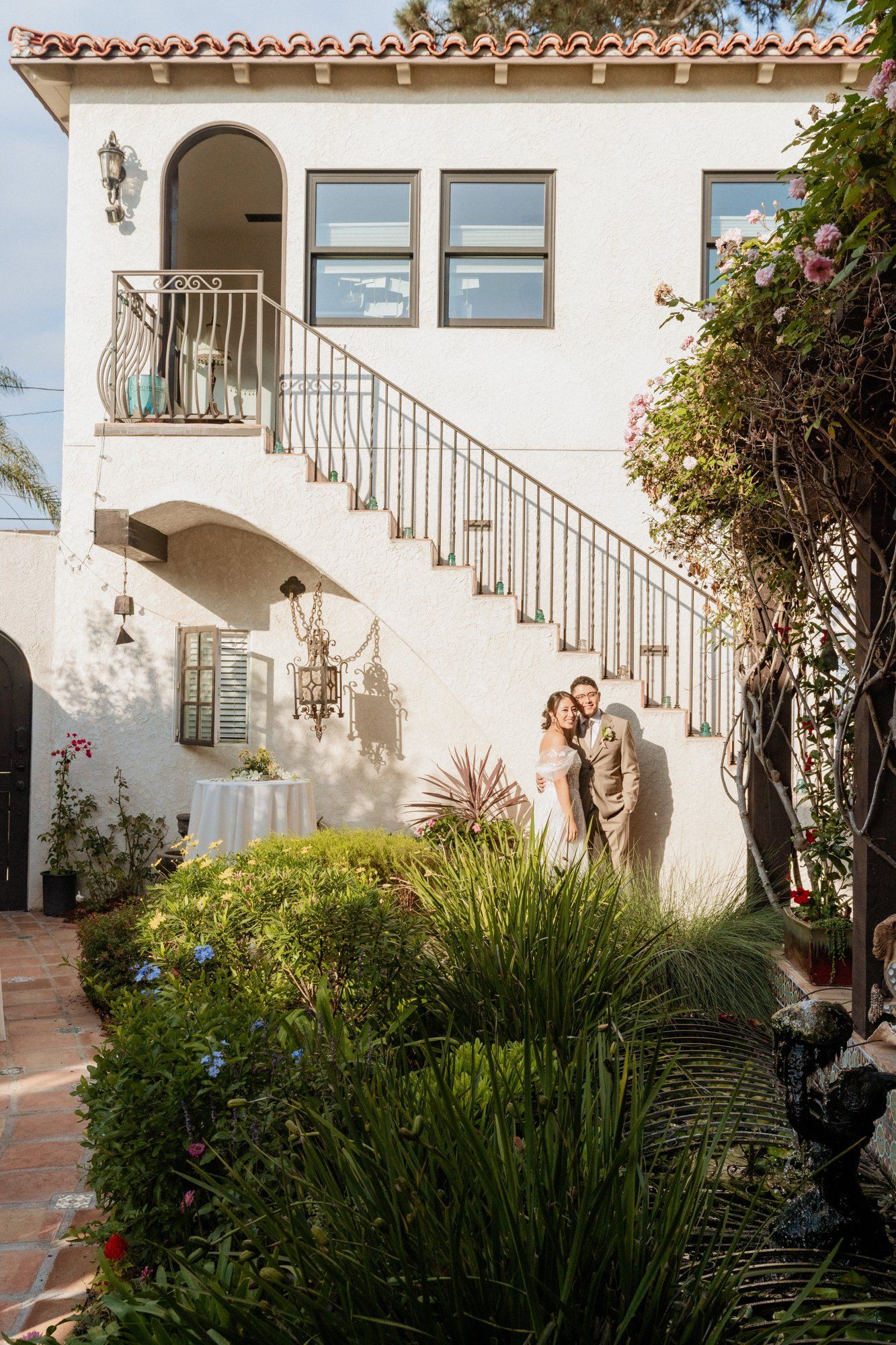 villa micro wedding at Villa Francesca, Sunset Portraits at La Jolla Cove