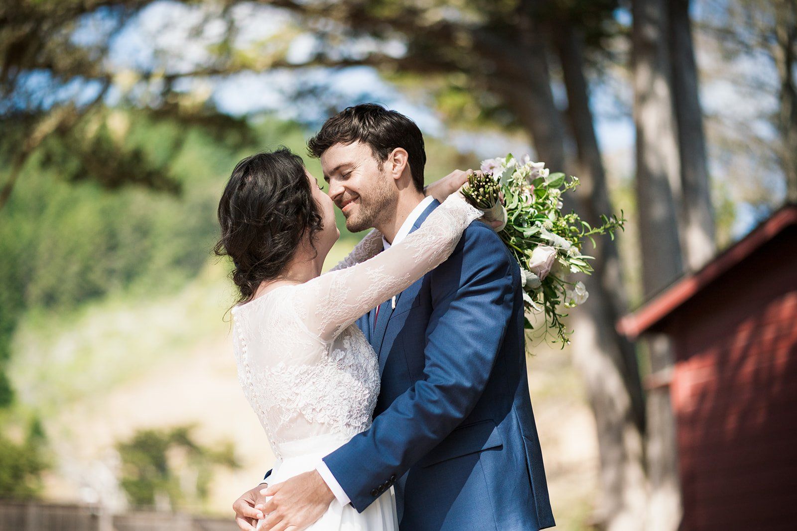 two-grooms oceanfront inn minimony at harbor house mendocino, Family Photos on the Bluff at this Mendocino Oceanfront Wedding
