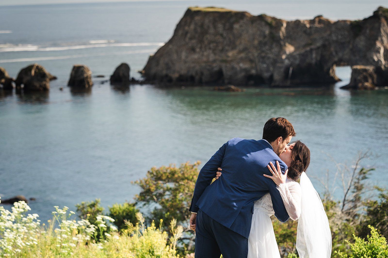 two-grooms oceanfront inn minimony at harbor house mendocino, Family Photos on the Bluff at this Mendocino Oceanfront Wedding
