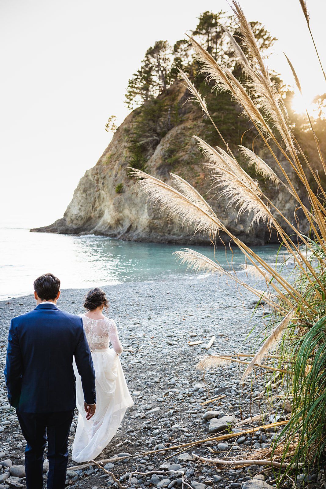 two-grooms oceanfront inn minimony at harbor house mendocino, Family Photos on the Bluff at this Mendocino Oceanfront Wedding