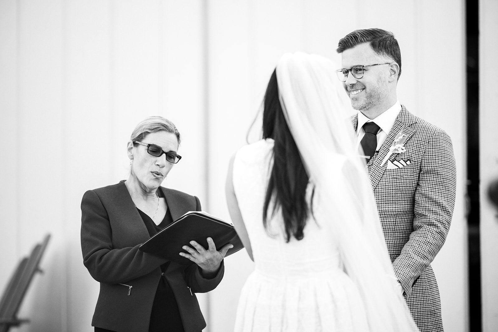 modern boutique-hotel micro wedding at r inn napa, A Napa Hotel Wedding Ceremony in the Garden Nook