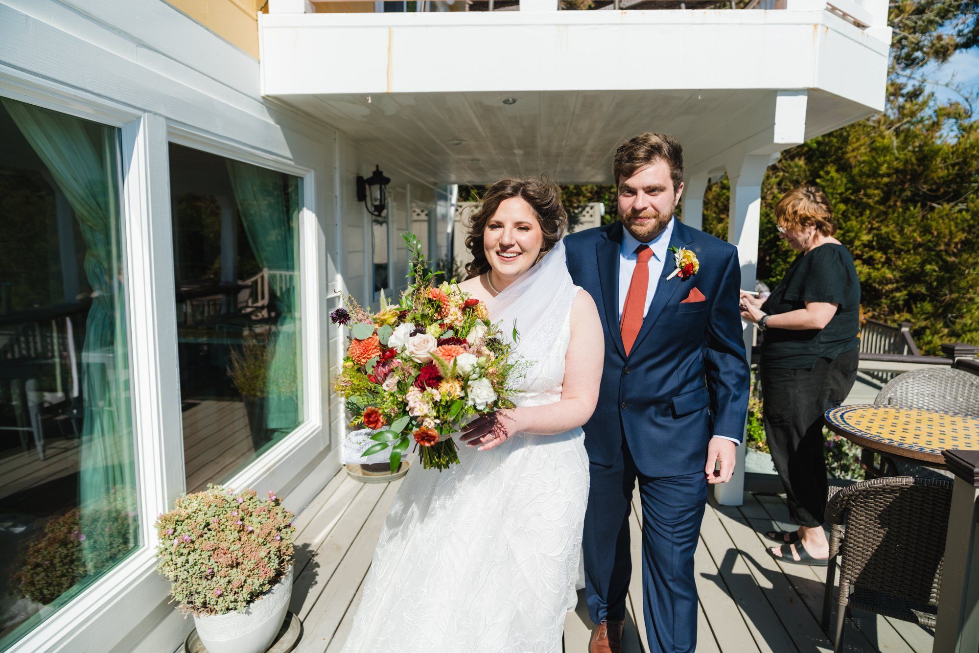 oceanfront airbnb minimony in jenner, Married on the Deck, a 12-Guest Ocean-View Ceremony