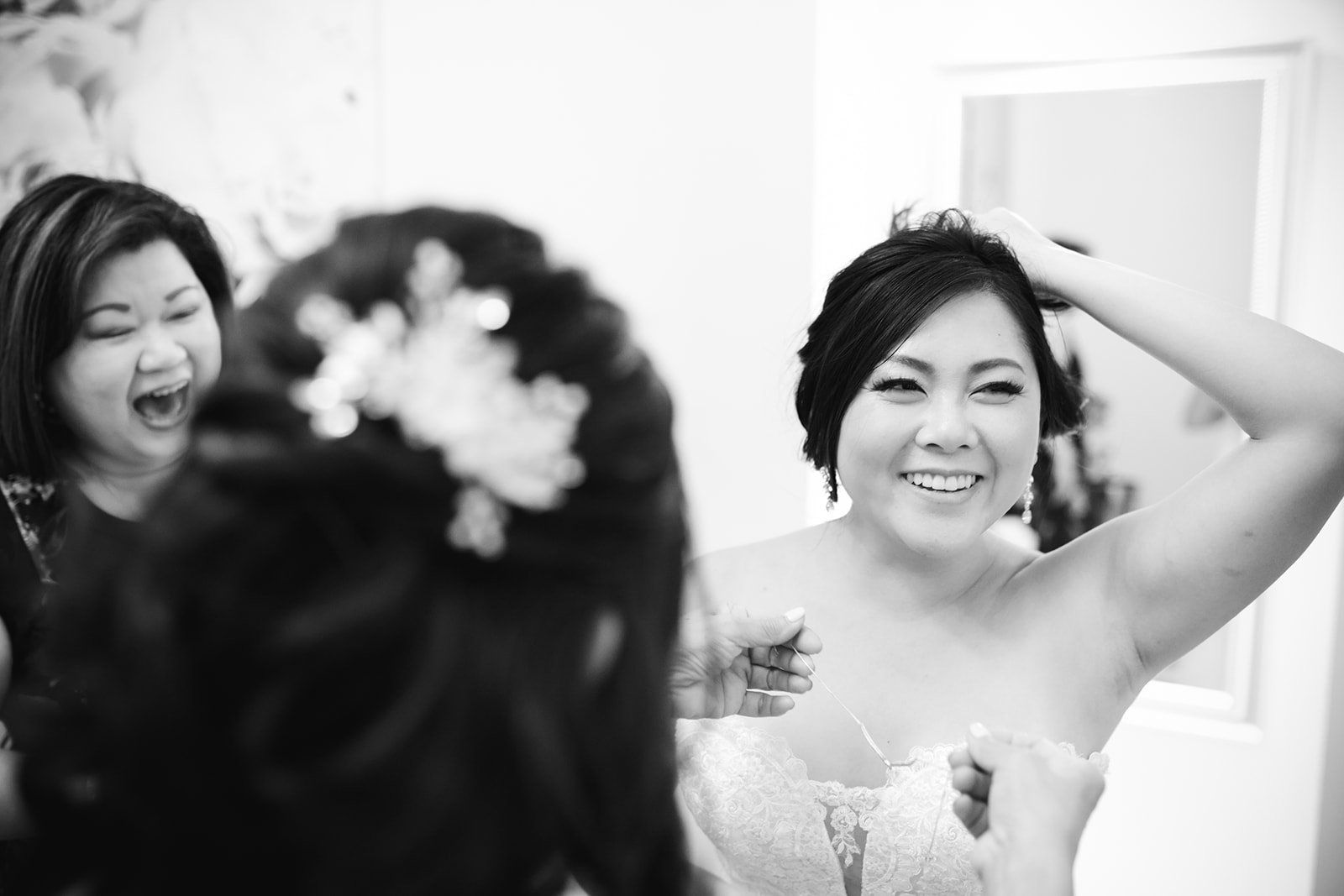 vineyard wedding at viansa in sonoma, Getting Ready at Viansa Winery in Sonoma