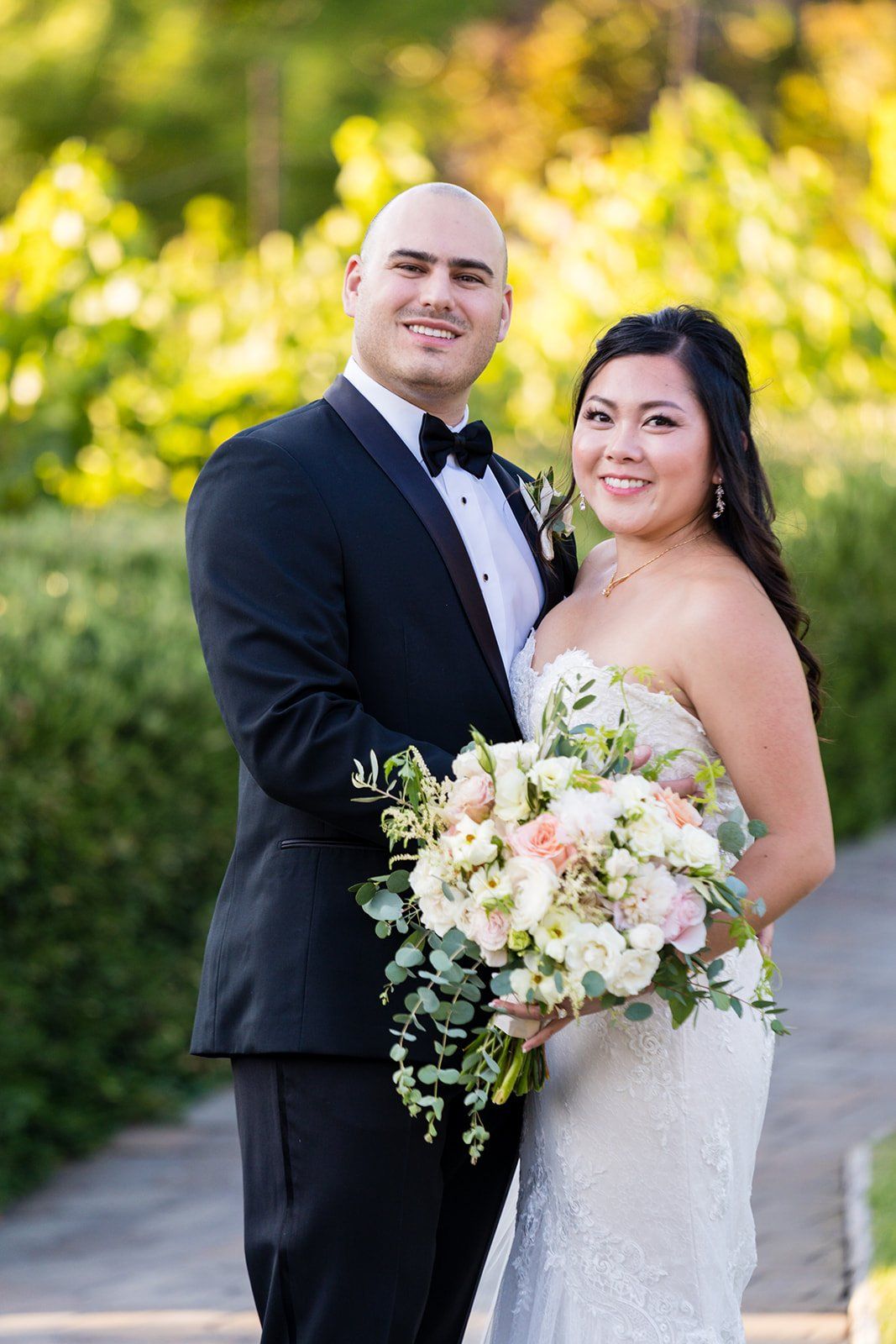 vineyard wedding with the dog as greeter at viansa sonoma, Family Photos and the Vineyard